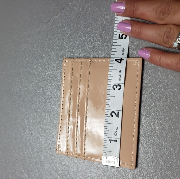 3/$15 bundle lot of 2 key chain faux fur round bag and 3 slot card holder - Picture 11 of 11